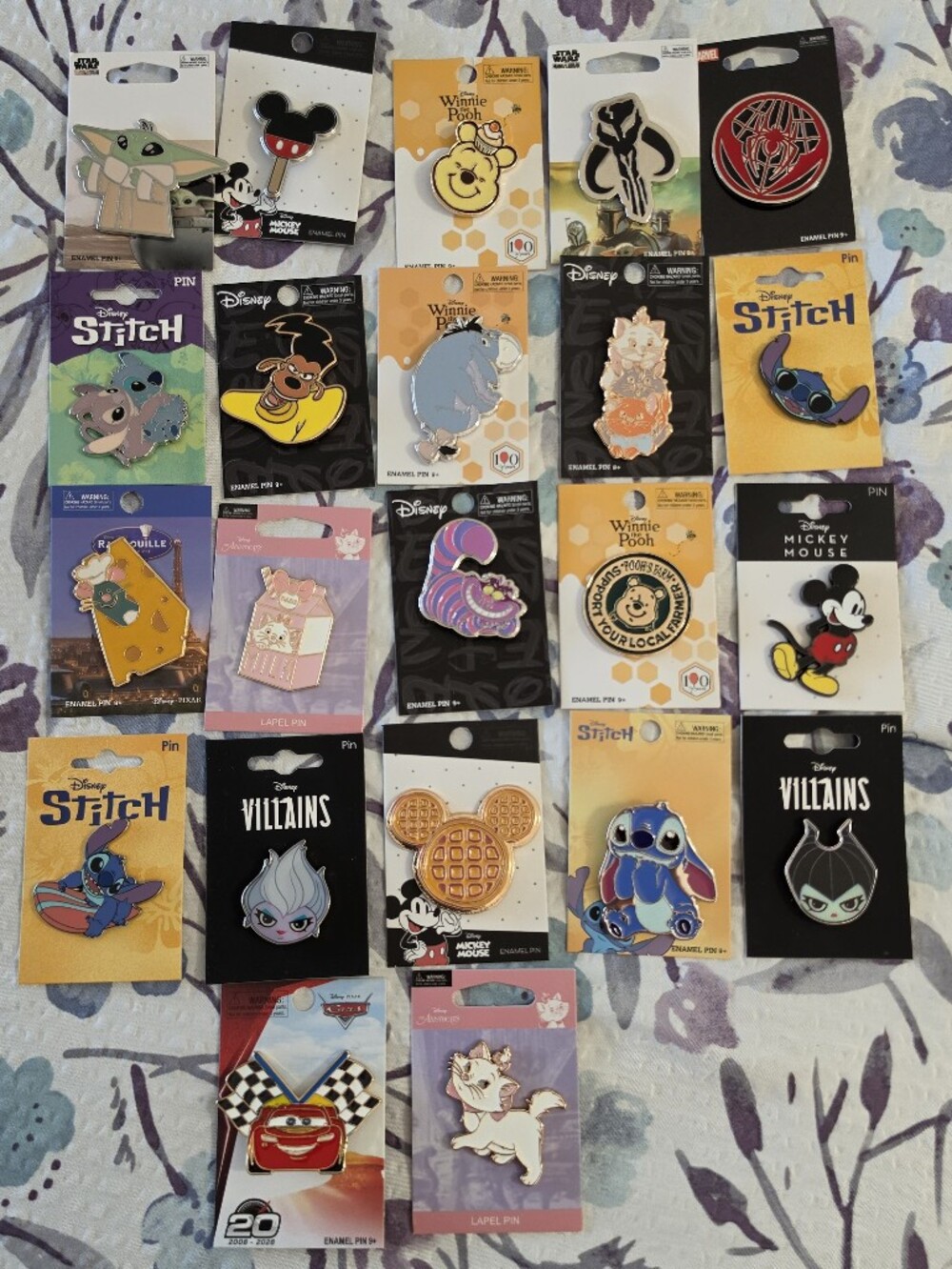 Disney Pins Collection - NEW, 22 Pins, Mickey, Stitch, Pooh, Marie, Grogu, READ!